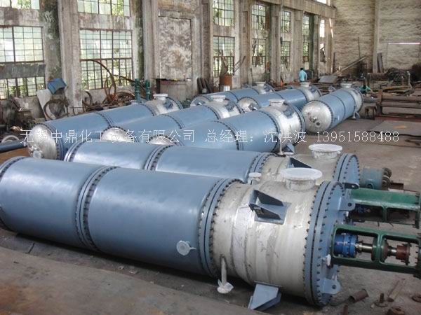 如何正確選購離心式刮板薄膜蒸發器?中鼎化工告訴您技巧。